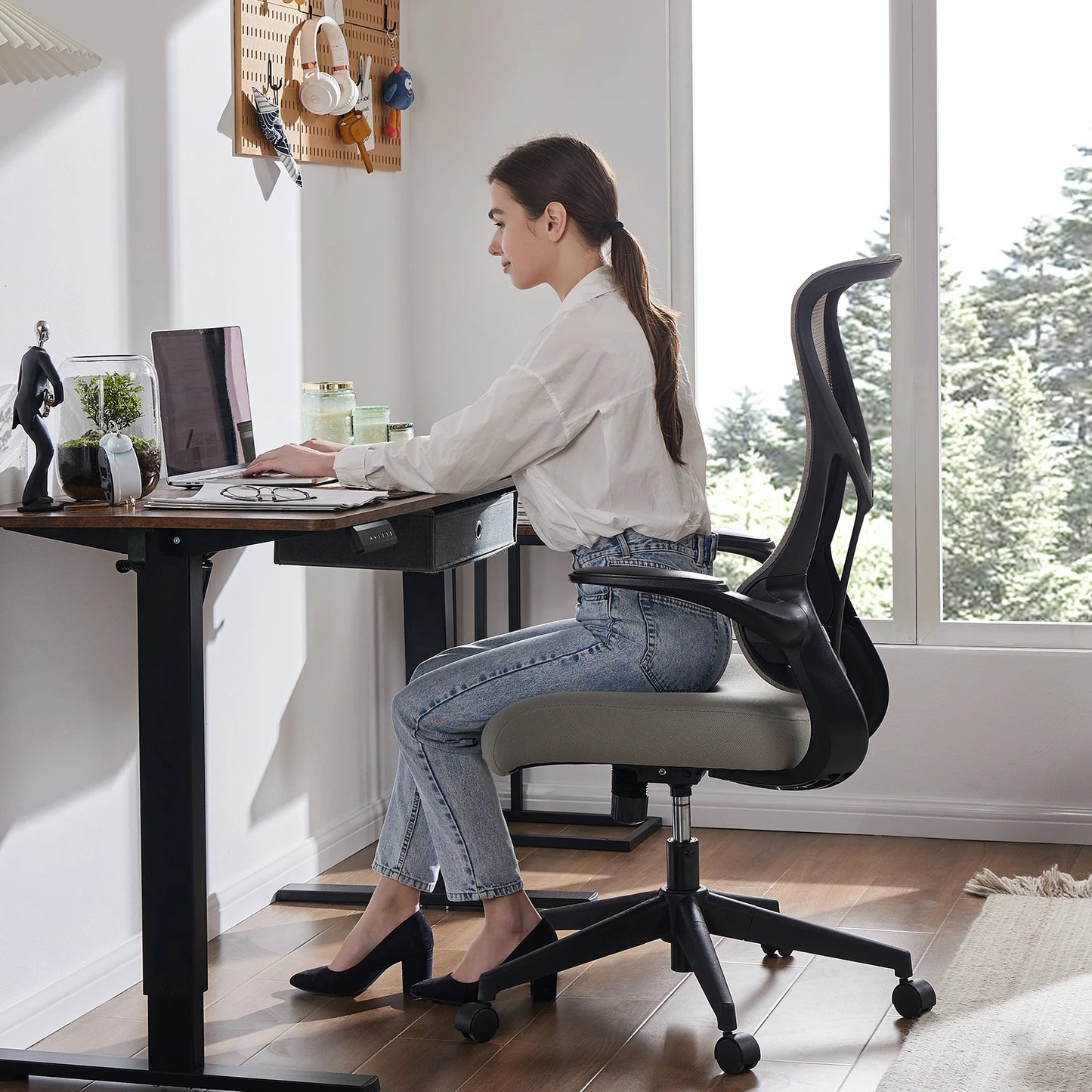JHK Ergonomic Mesh High-Back Office Chair with Flip-Up Arms & Lumbar Support
